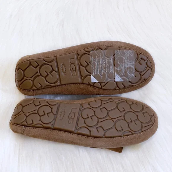 UGG Ansley Heritage Bow Chestnut Suede Slippers - Picture 8 of 8